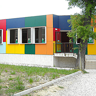 Cementbonded particle boards kindergarten